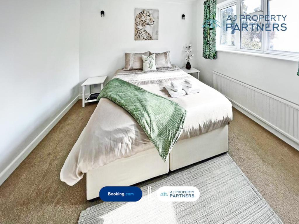 Premium Deal L Hill View Home L Last-Minute Offer L Cheltenham L Aj Properties L Perfect For Short Or Long Stays L 4Beds 4Bedrooms Exterior foto