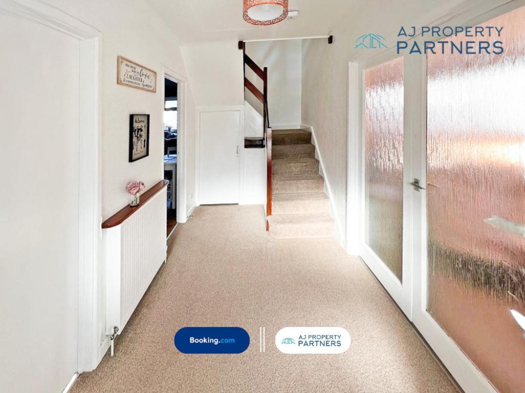Premium Deal L Hill View Home L Last-Minute Offer L Cheltenham L Aj Properties L Perfect For Short Or Long Stays L 4Beds 4Bedrooms Exterior foto